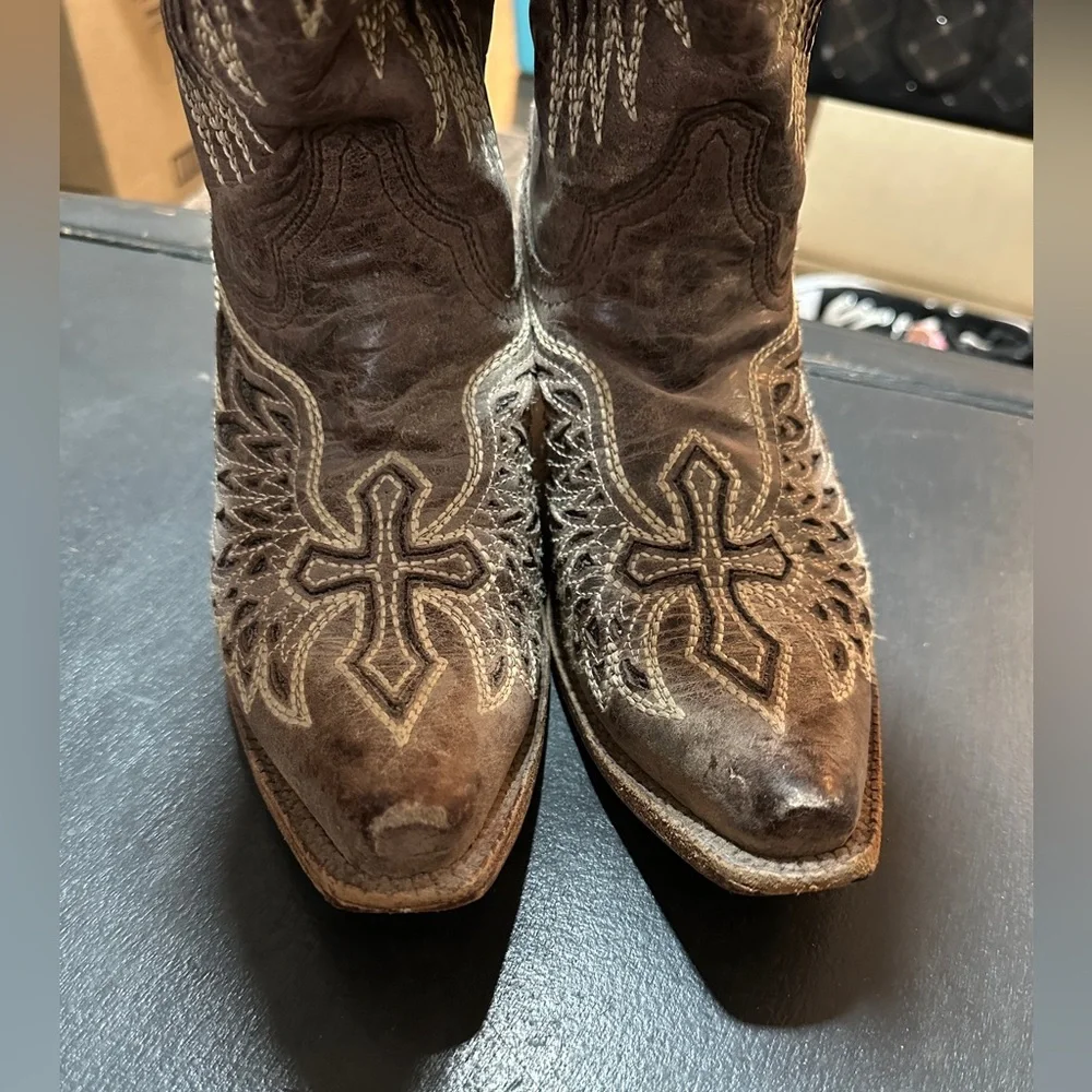 Corral Western Cowboy Boots with Wing Embroidery - Picture 3 of 8